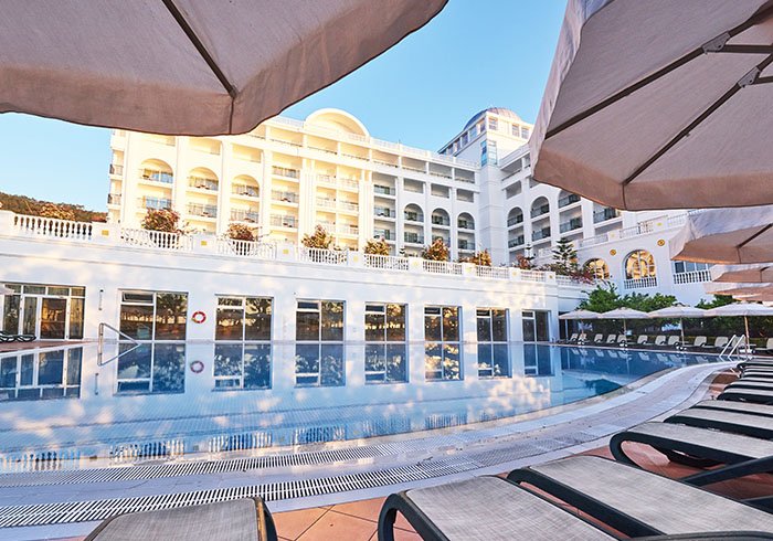 Why Hotels Are Keen On Harping The Power Of Social Media